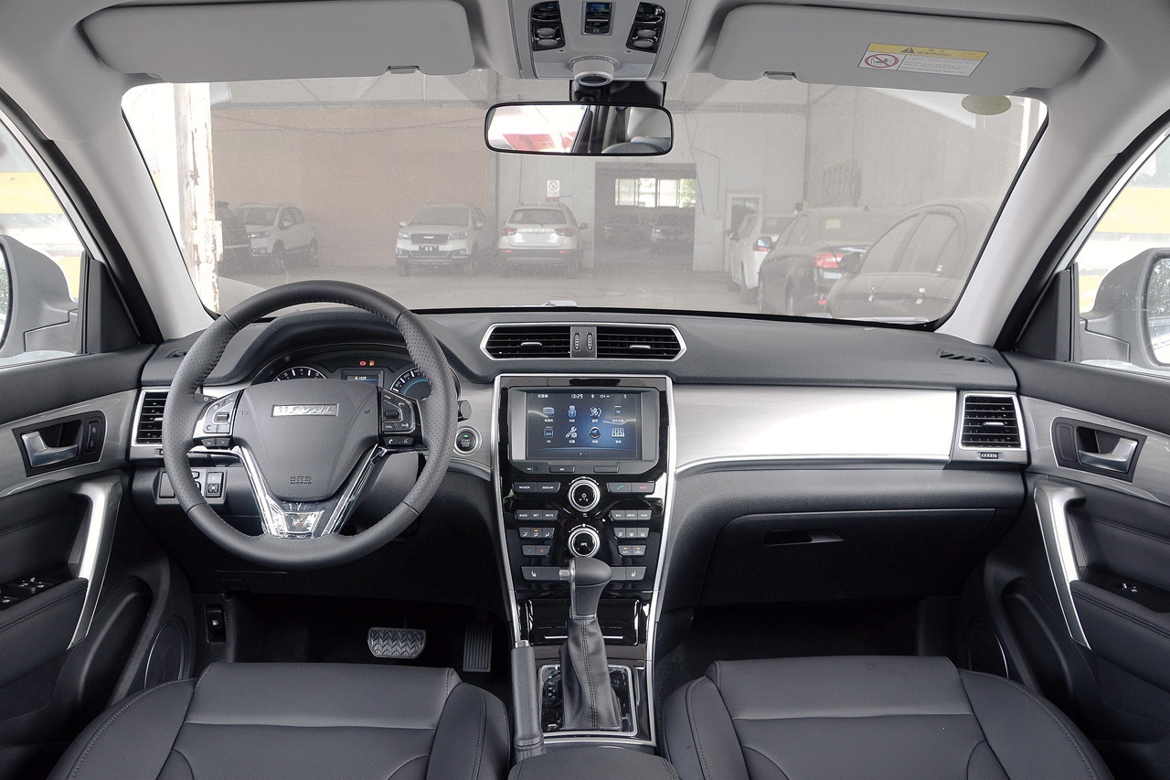 2017款哈弗h2 1.5t自动两驱精英型红标