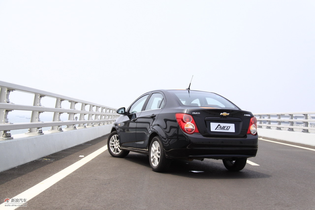 爱唯欧三厢外观_爱唯欧外观图片6953478_汽车图库_新浪汽车_新浪网