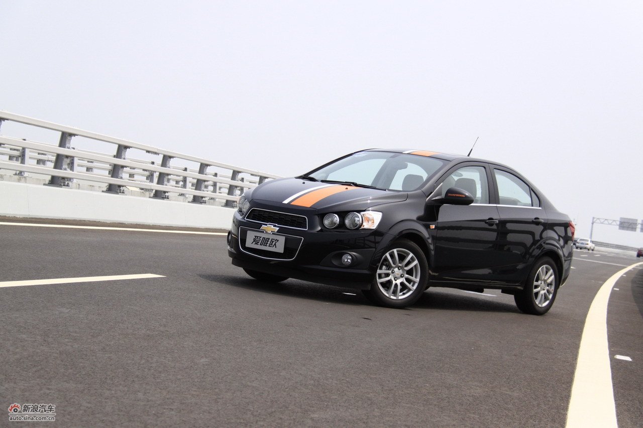 爱唯欧三厢外观_爱唯欧外观图片6953486_汽车图库_新浪汽车_新浪网