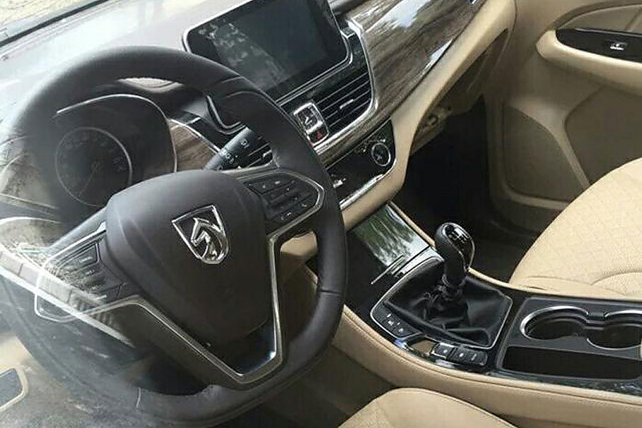 新款宝骏730实车逼格满满