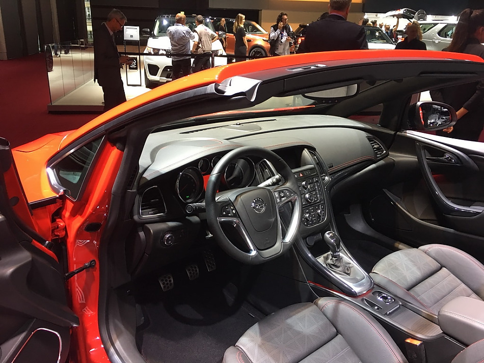 巴黎车展:欧宝Cascada Supreme