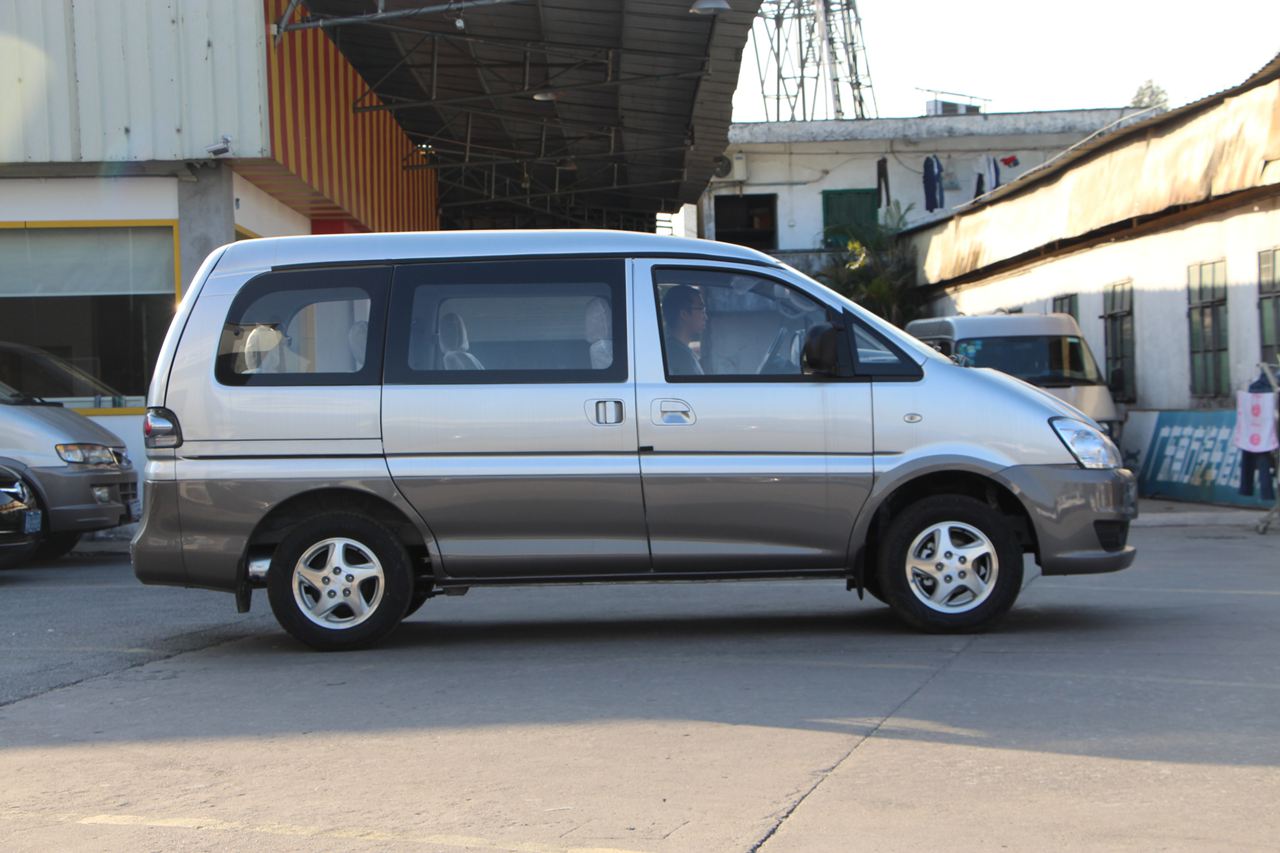 【菱智】2015款菱智m3 1.