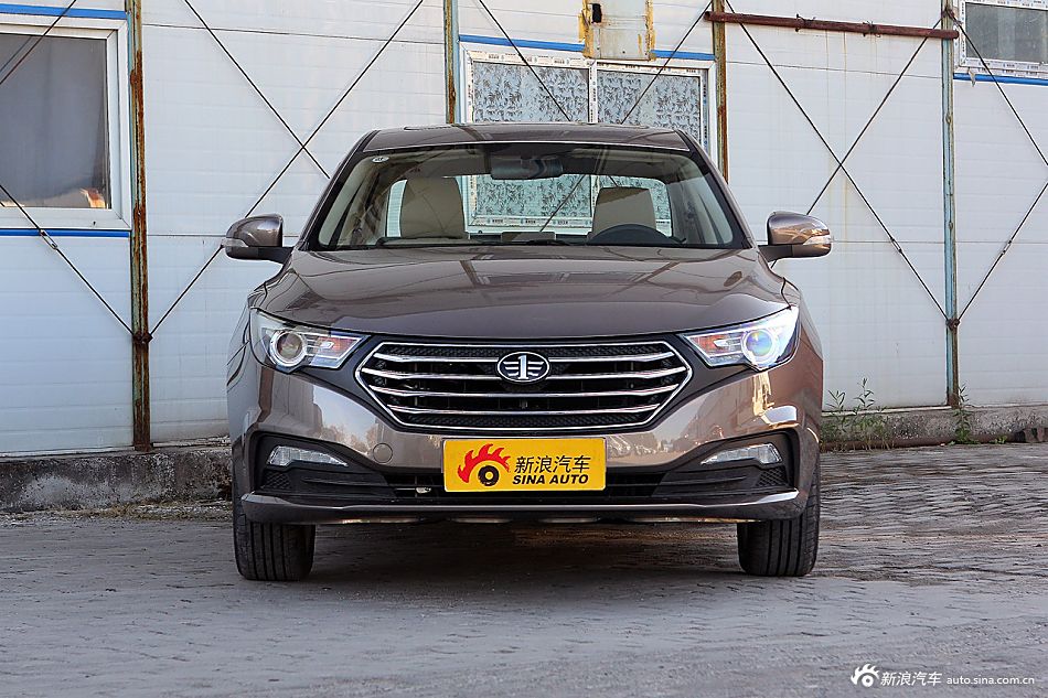 2016款奔腾B30 1.6L自动豪华型