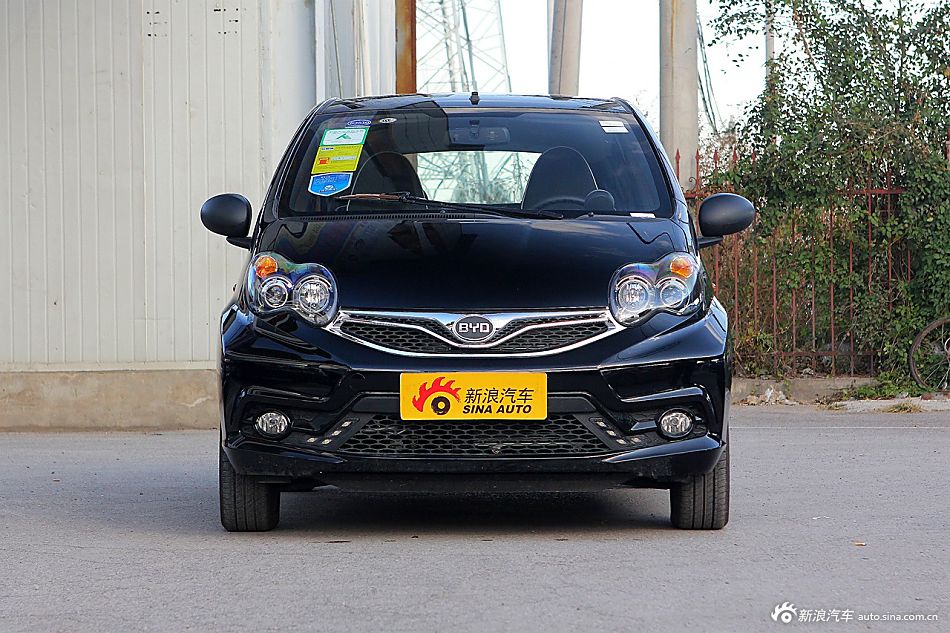 白菜价 顶配都不超5万的代步车 实拍比亚迪F0