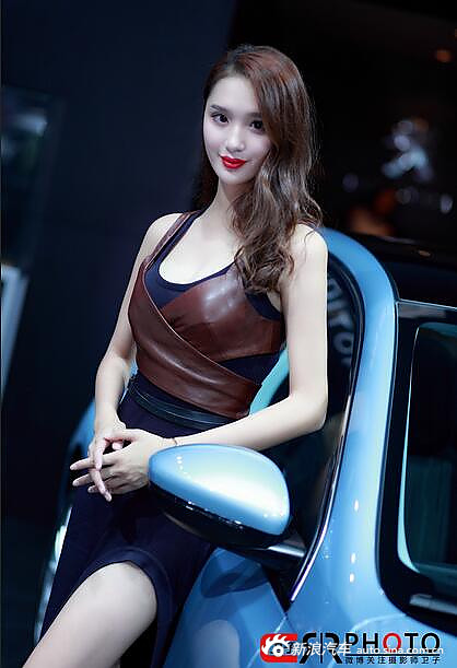 杭州2016西博车展,模特赵娜气质为家轿站台