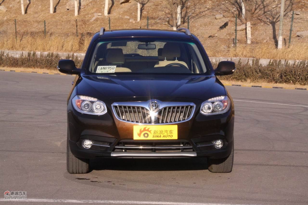 2012款华晨中华v5外观