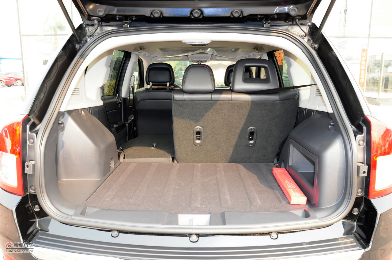 2012款指南者实拍_指南者空间图片12703747_汽车图库_新浪汽车_新浪网