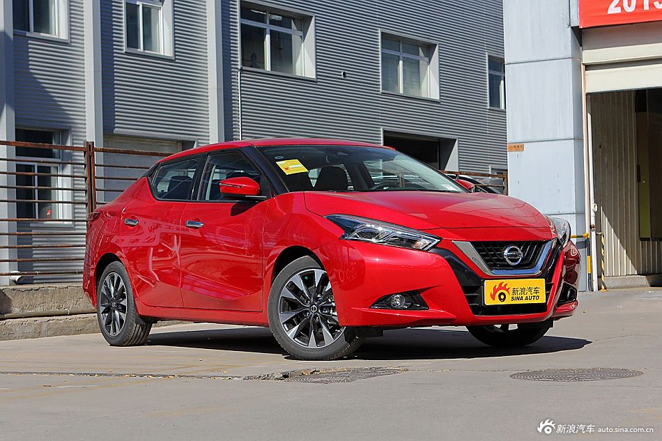 谁更合80后胃口 日产蓝鸟与广本凌派