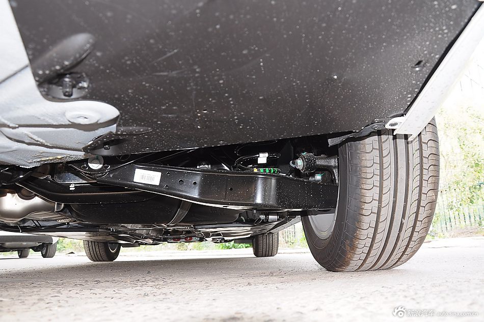 2015款速腾230TSI自动舒适型