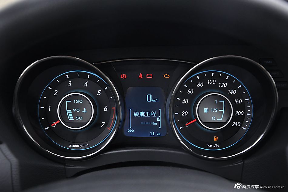 2014款绅宝D50 1.5L手动标准版