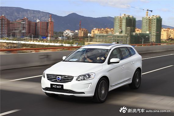2015款 沃尔沃 XC60 2.5T T6 AWD智越版