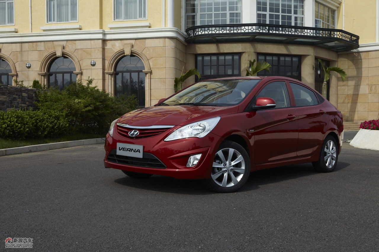 北京现代瑞纳资料图(4/445)