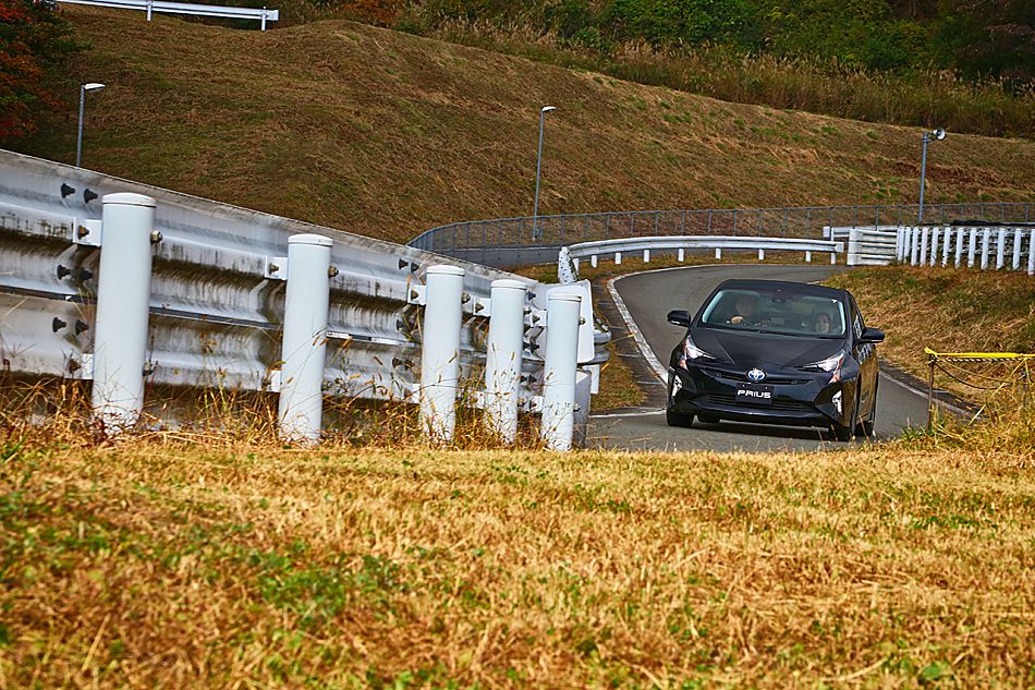 体验试驾第四代普锐斯