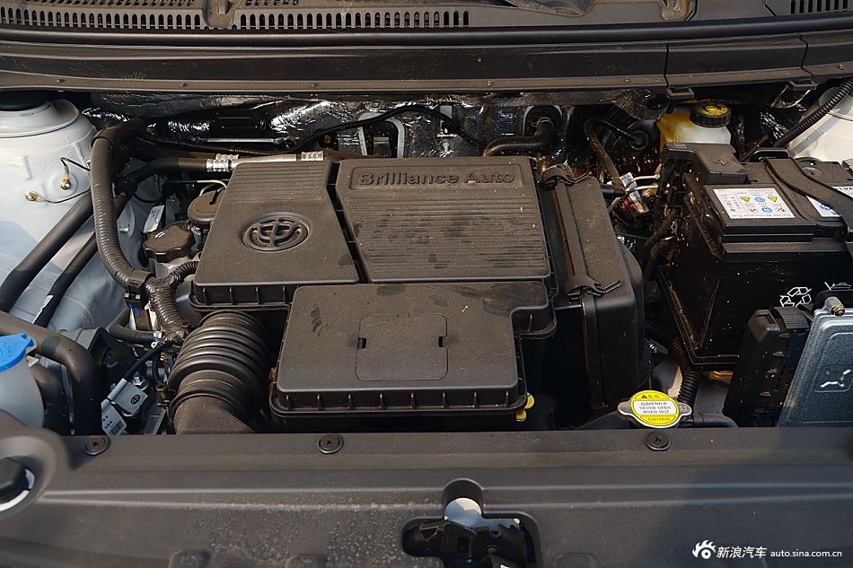 2016款中华V3 1.5L自动舒适型