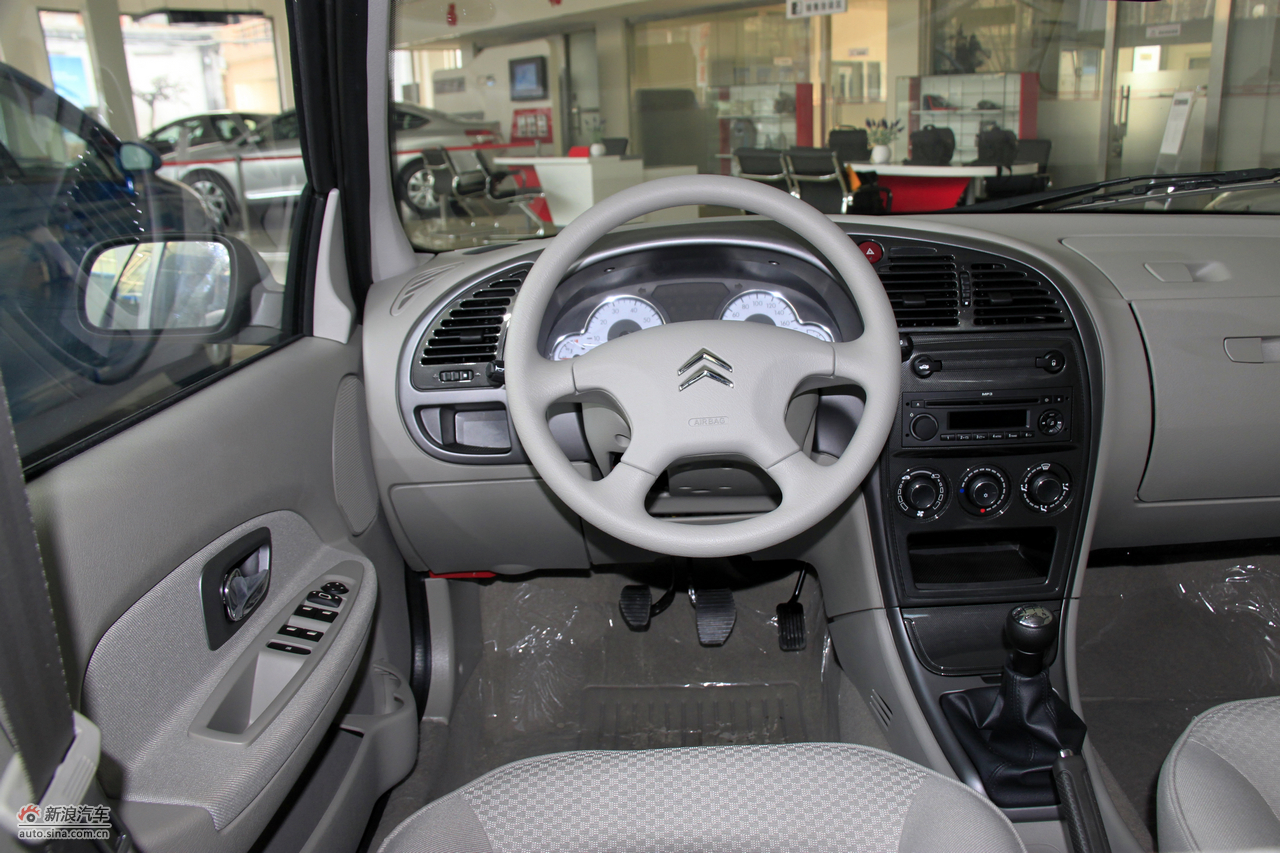 2011款爱丽舍高清到店实拍_爱丽舍内饰图片4474033_汽车图库_新浪汽车