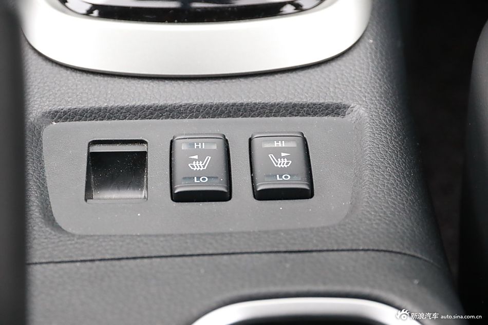 2016款新TIIDA 1.6L自动智尊版