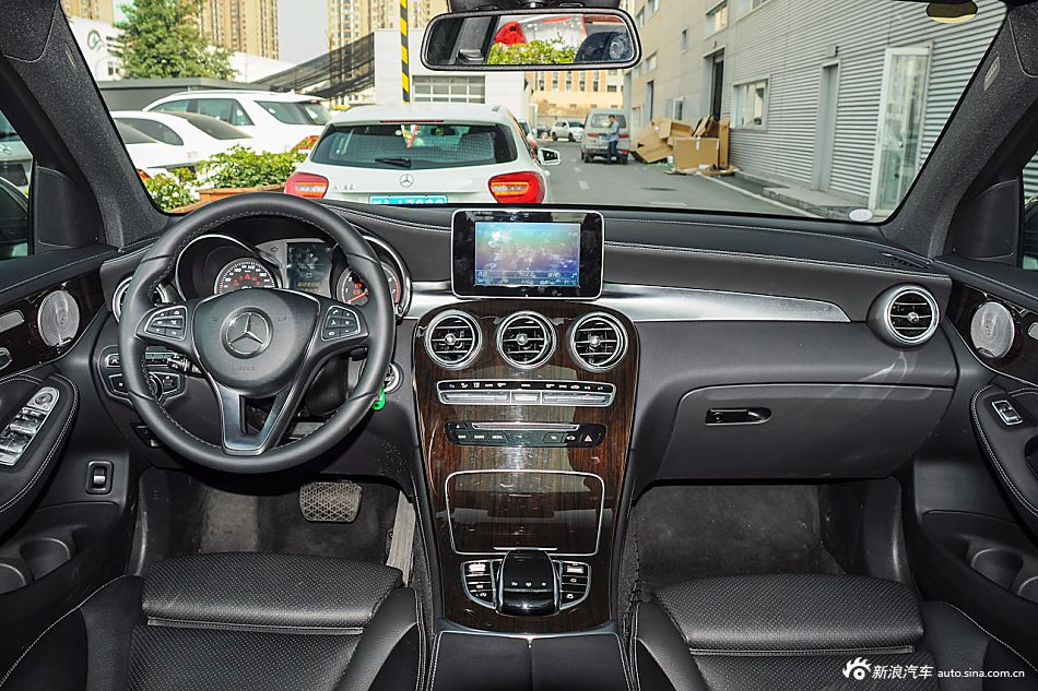2016款奔驰GLC260 2.0T自动4MATIC豪华型