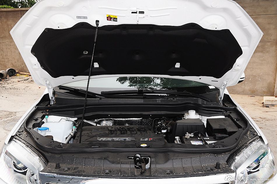 2015款哈弗H6运动版1.5T自动两驱豪华型