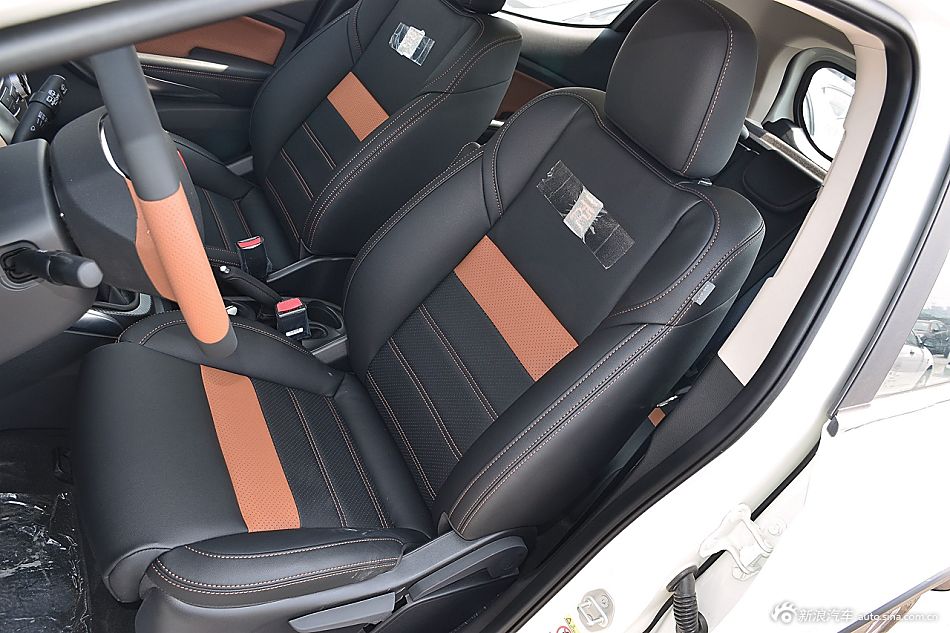 2016款比亚迪元1.5L手动尊贵型