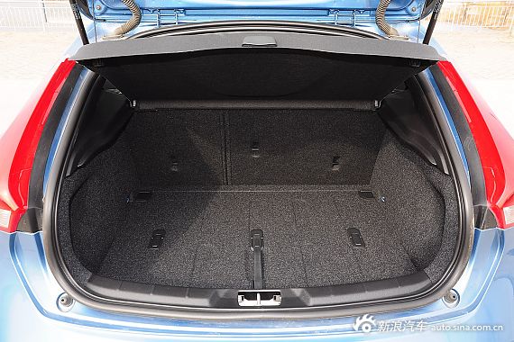 2015款沃尔沃V40 Cross Country 2.0T T5智雅版