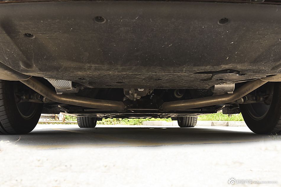 2015款捷豹XF 2.0T 80周年典藏豪华版