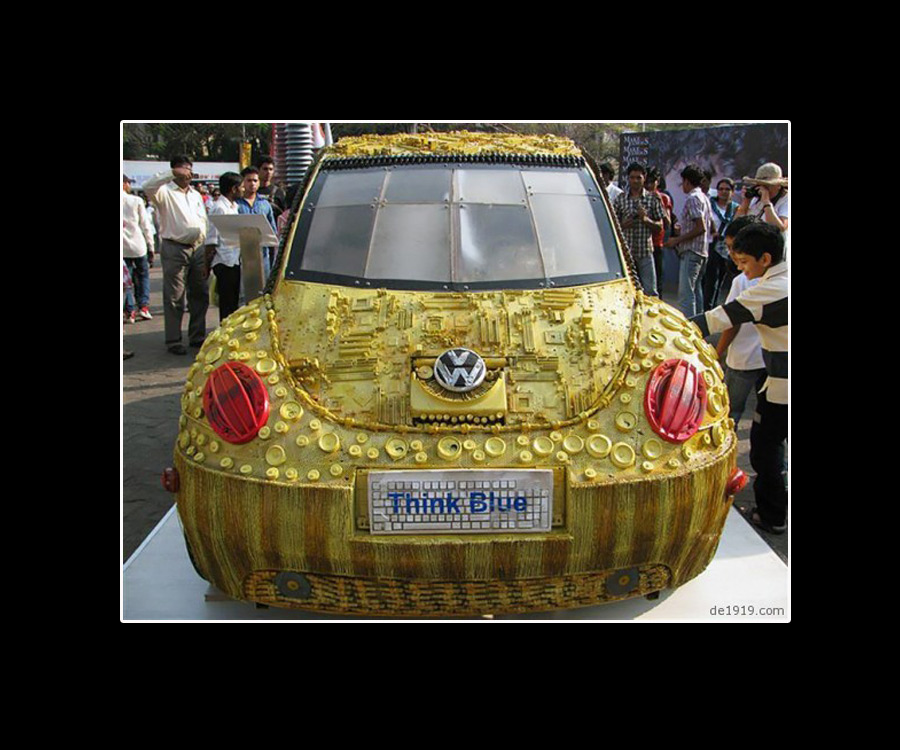 垃圾中诞生的黄金甲壳虫