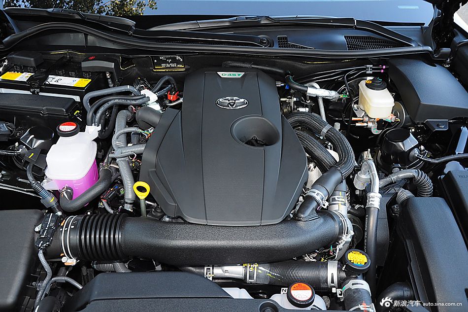 2015款皇冠2.0T自动尊享版