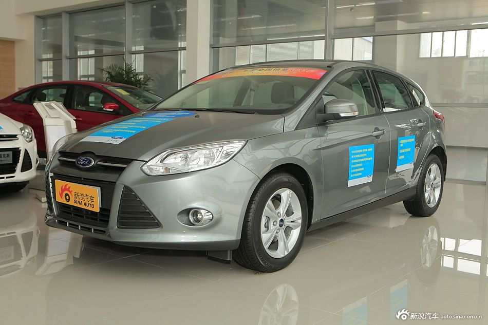 2012款福克斯两厢1.6L手动风尚型