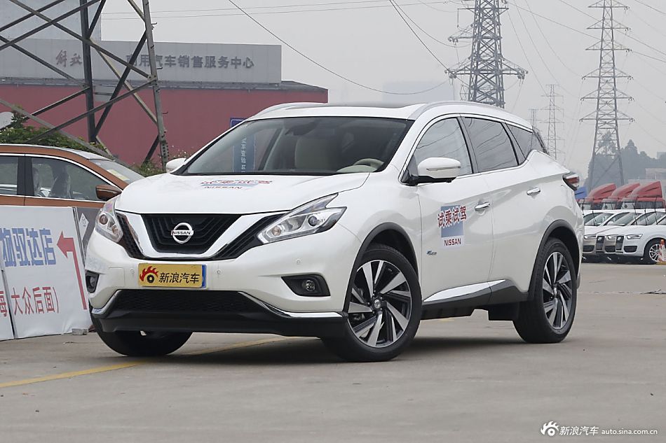 2015款楼兰 2.5L自动S/C HEV XV四驱混动旗舰版