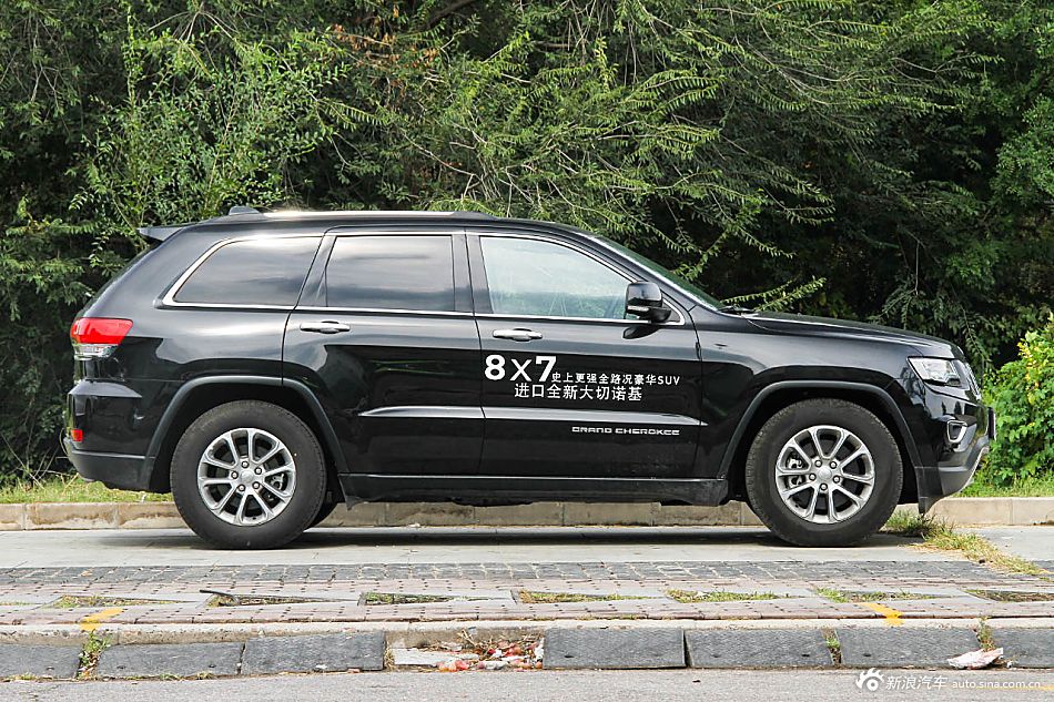 2015款大切诺基3.6L自动精英导航版