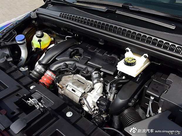 有望搭PSA动力 纳智捷新款优6 SUV谍照