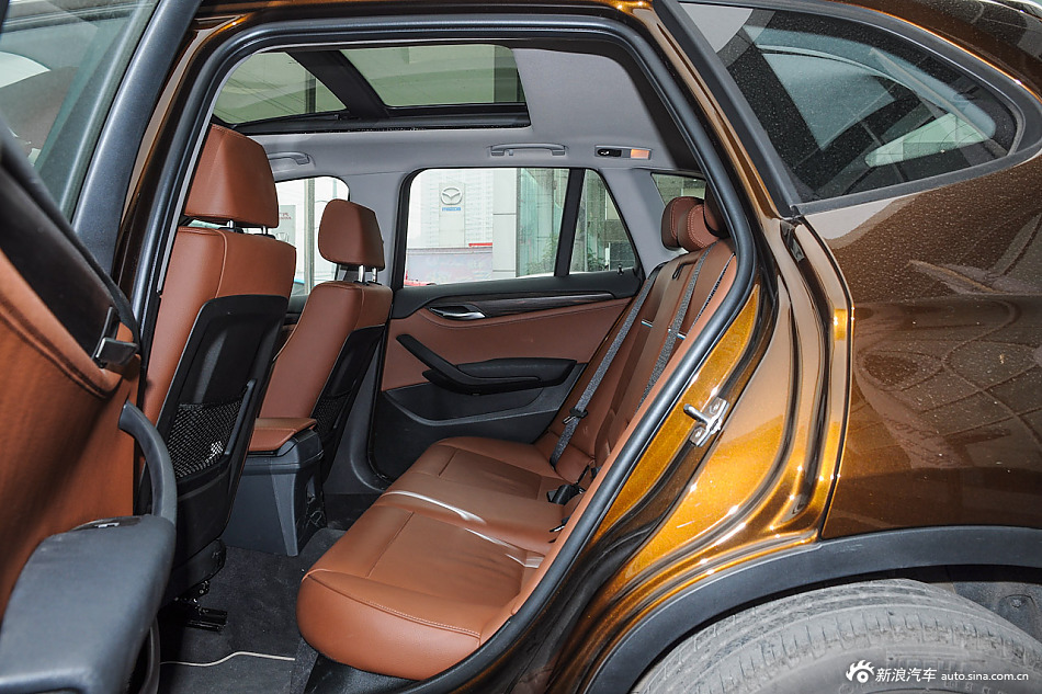 2014款宝马X1 xDrive20i X设计套装