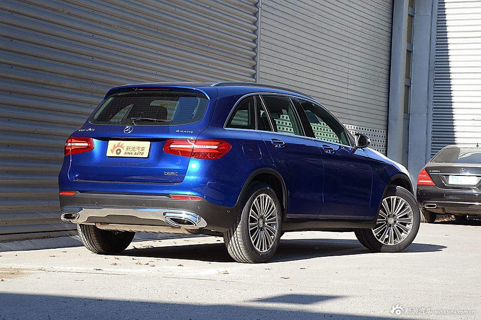 2016款奔驰GLC260 2.0T自动4MATIC动感型