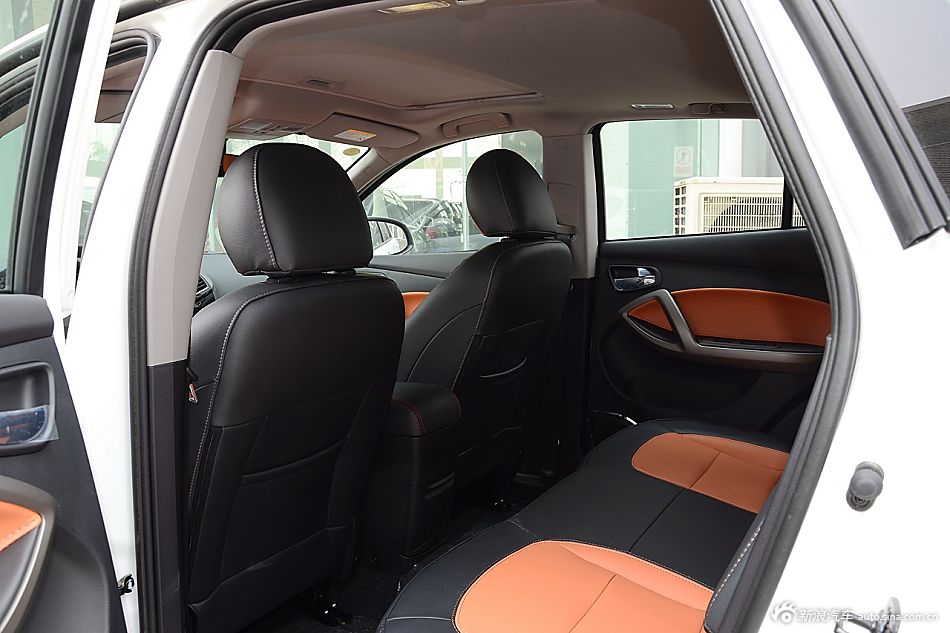 2016款海马S5 1.6L手动智能豪华科技版