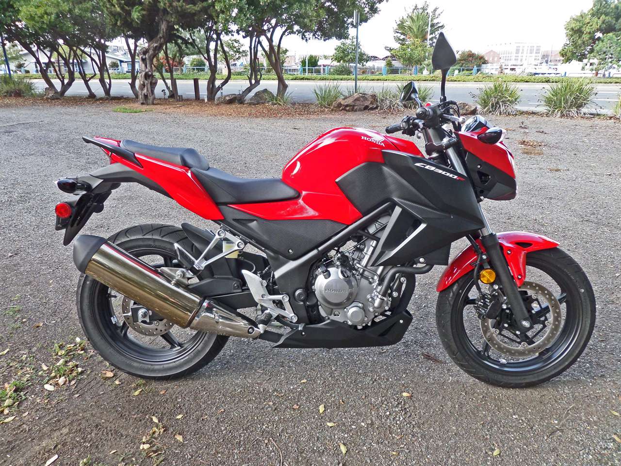 街车版cbr300r-本田cb300f组图欣赏
