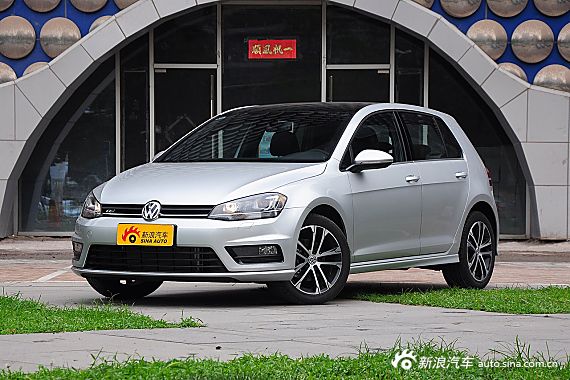 2015款高尔夫1.4TSI自动R-Line