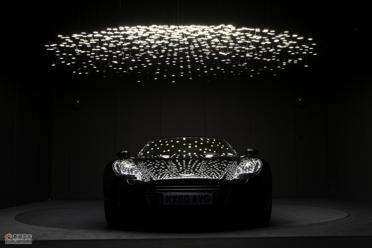 阿斯顿马丁one-77官方图