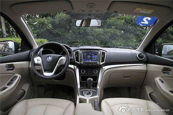 启辰T70内饰图