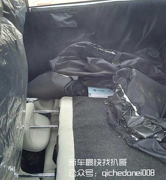 上汽荣威RX5谍照详解 将于北京车展首发