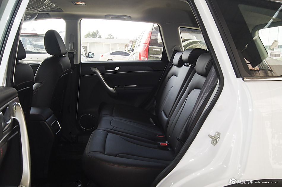 2015款哈弗H6运动版1.5T手动四驱精英型