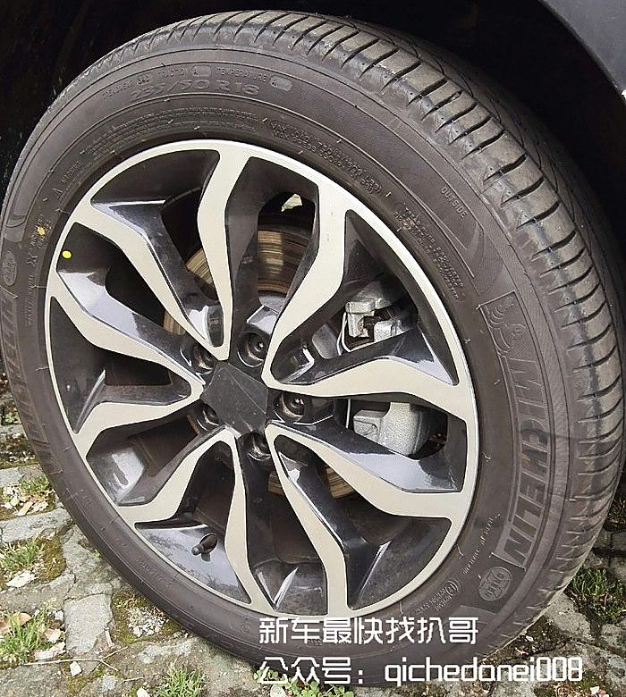 上汽荣威RX5谍照详解 将于北京车展首发