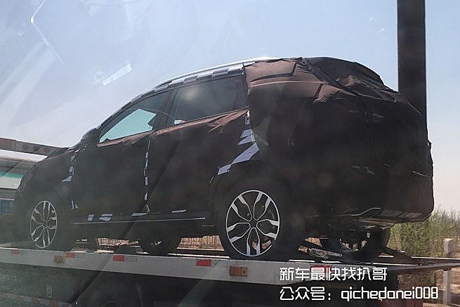 上汽荣威RX5谍照详解 将于北京车展首发