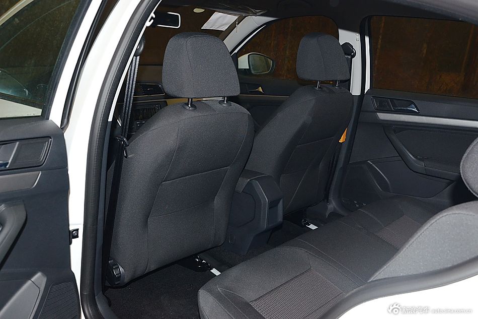 2015款朗逸1.6L自动风尚版