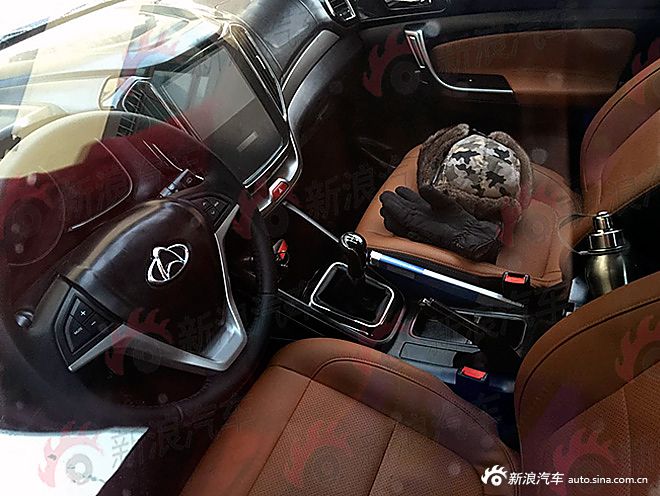 长安商用车CX70谍照