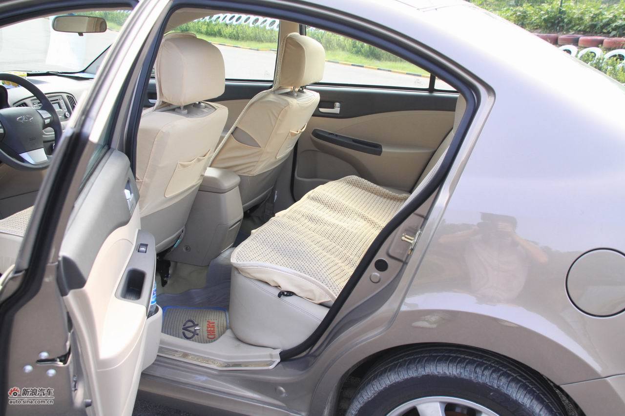 奇瑞e5座椅空间_e5空间图片10984557_汽车图库_新浪汽车_新浪网