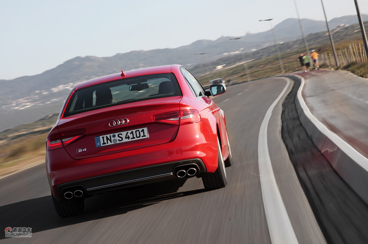 2013款奥迪s4组图欣赏