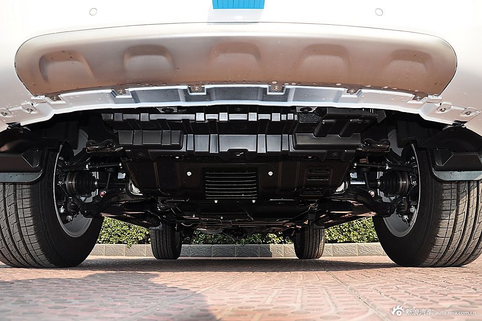 2015款哈弗H9 2.0T自动标准型7座版