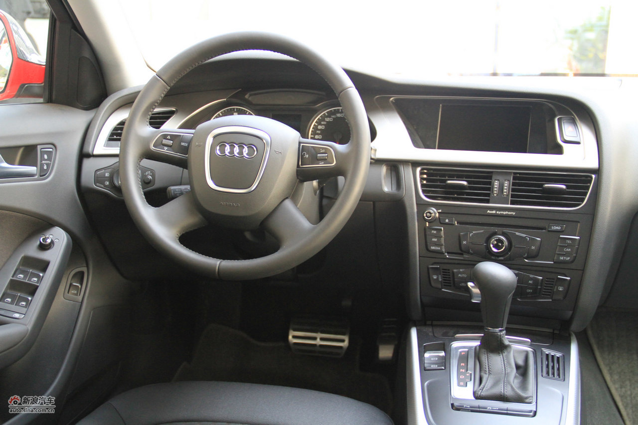 2012款奥迪a4l到店实拍_奥迪a4l内饰图片11964585_汽车图库_新浪汽车