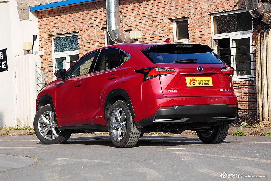 2016款雷克萨斯NX 300h全驱锋芒版