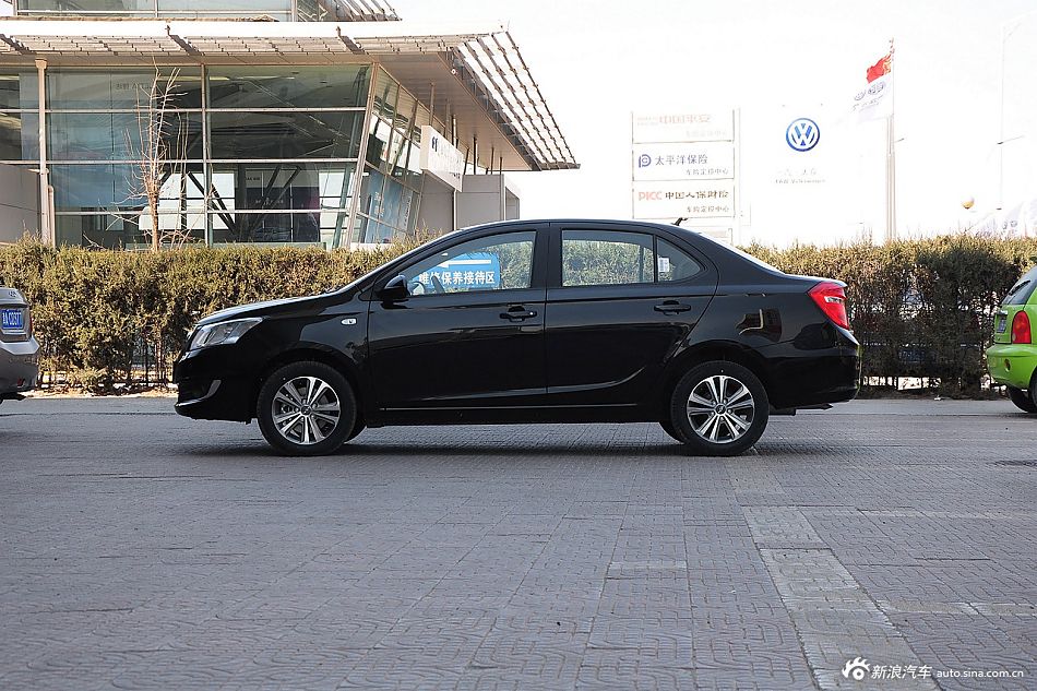 2015款奇瑞E3 1.5L手动智尚型